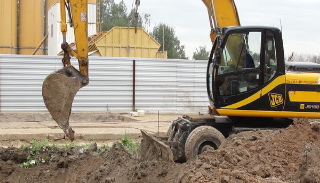 Выкопать яму экскаватором в Верхней Пышме от 944 руб. - 2Землекопа-Врх